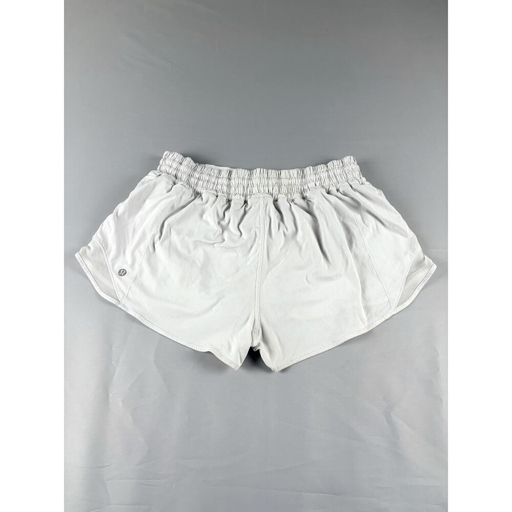 Lululemon Hotty Hot High Rise Lined Short 2.5” White Size 10 W7AY1R - Picture 2 of 6